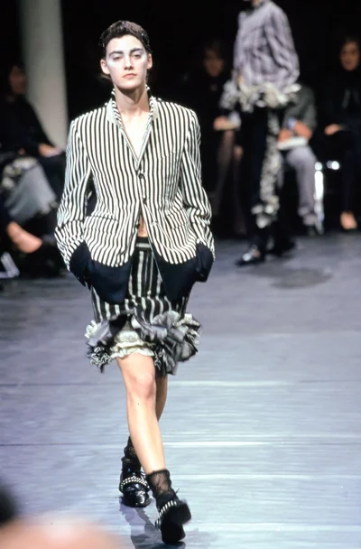 Look 28